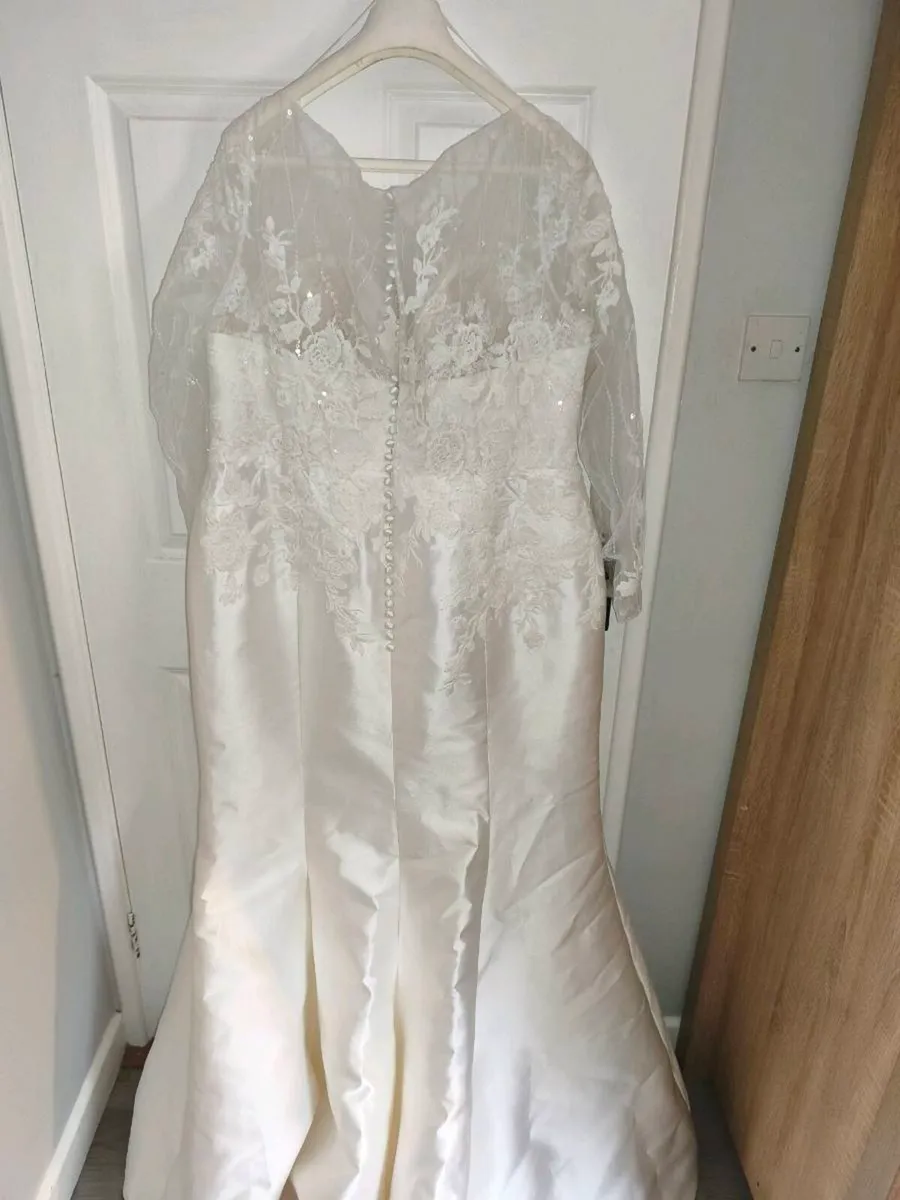 Wedding Dress - Image 3