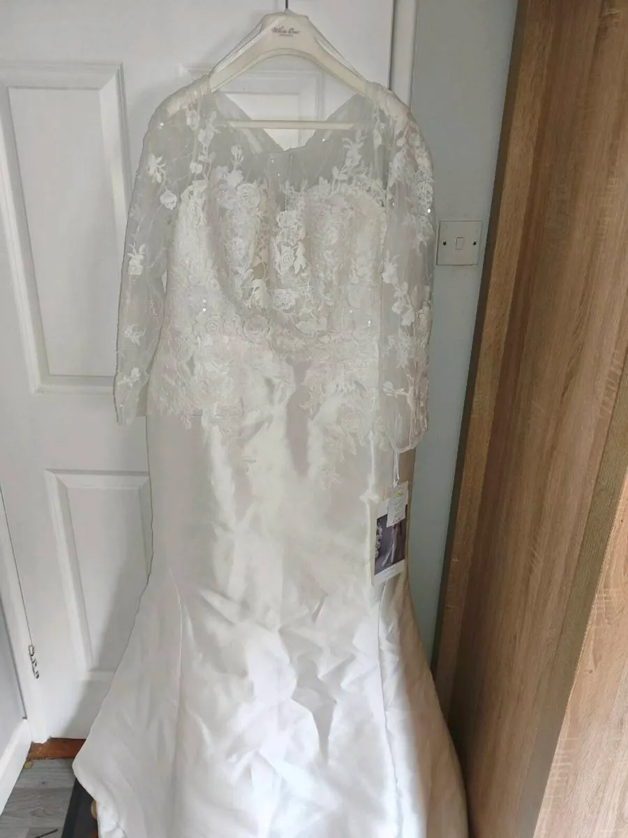 Wedding Dress - Image 4