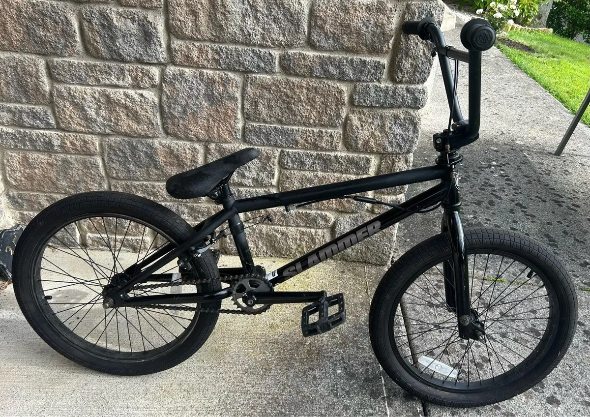GT Bike Slammer 20" 2020 BMX Stunt Bike - Image 1