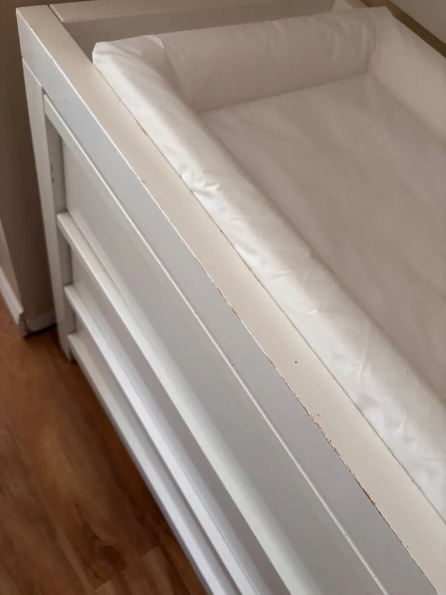 Mother are Bayswater Baby Changing Unit Dresser - Image 3