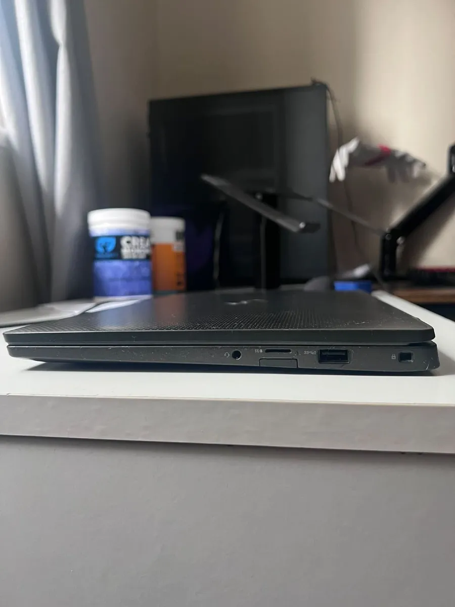 Dell Latitude 7400 High Spec Intel i7 16GB RAM SSD - Image 3