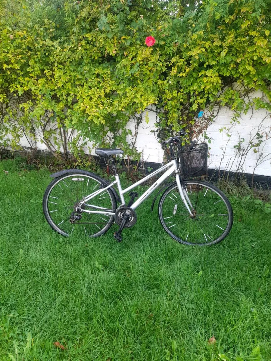 Ladies hybrid bike for sale - Image 1