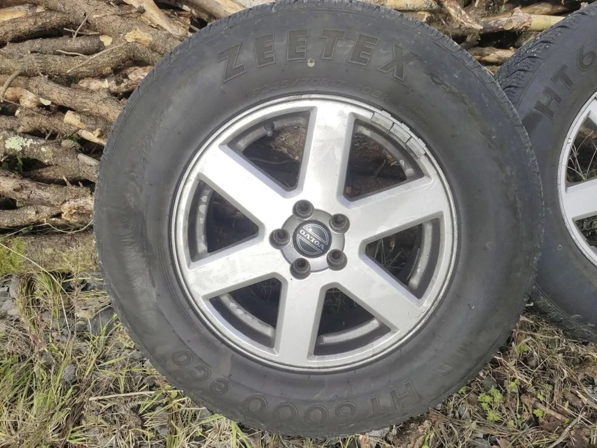 Volvo XC90 17 inch alloy wheels - Image 4
