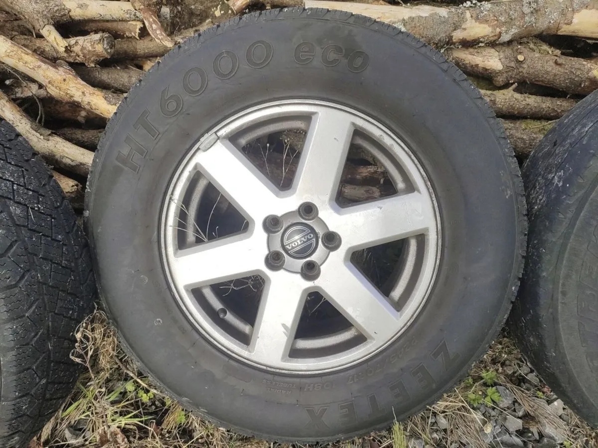 Volvo XC90 17 inch alloy wheels - Image 2