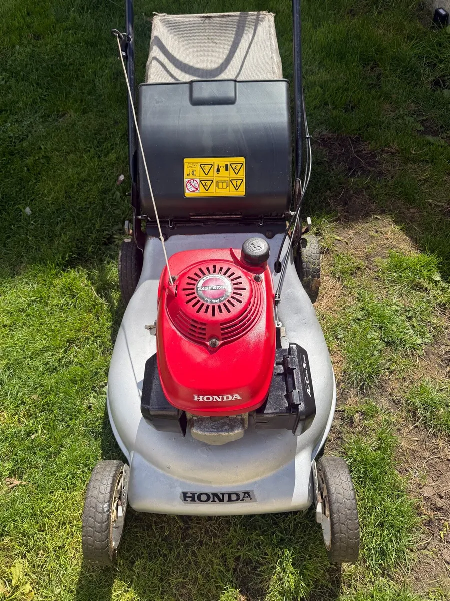 Honda lawnmower - Image 2