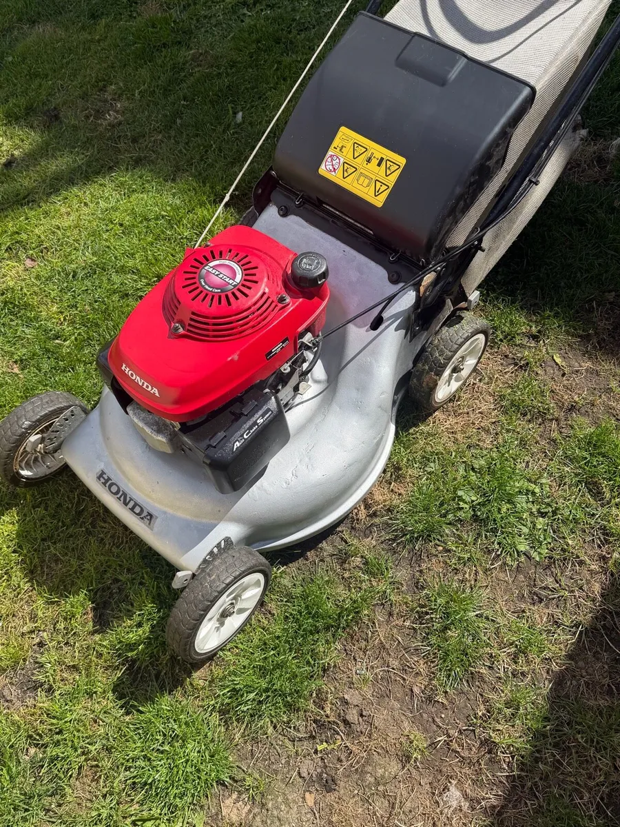 Honda lawnmower - Image 3