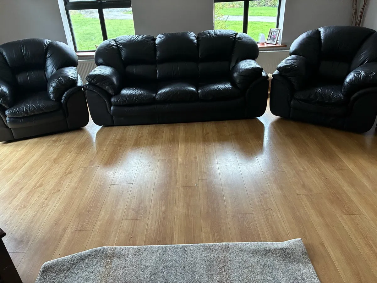 Suite of furniture - Image 4