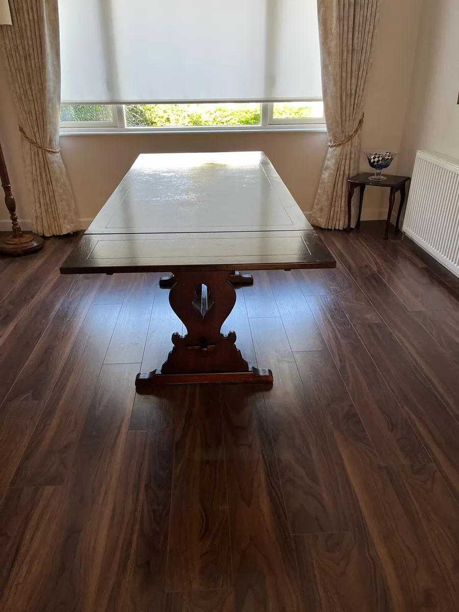 Dining table - Image 3