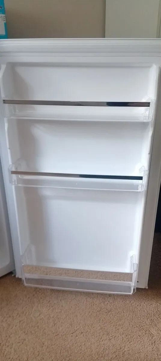 Refrigerator - Image 3