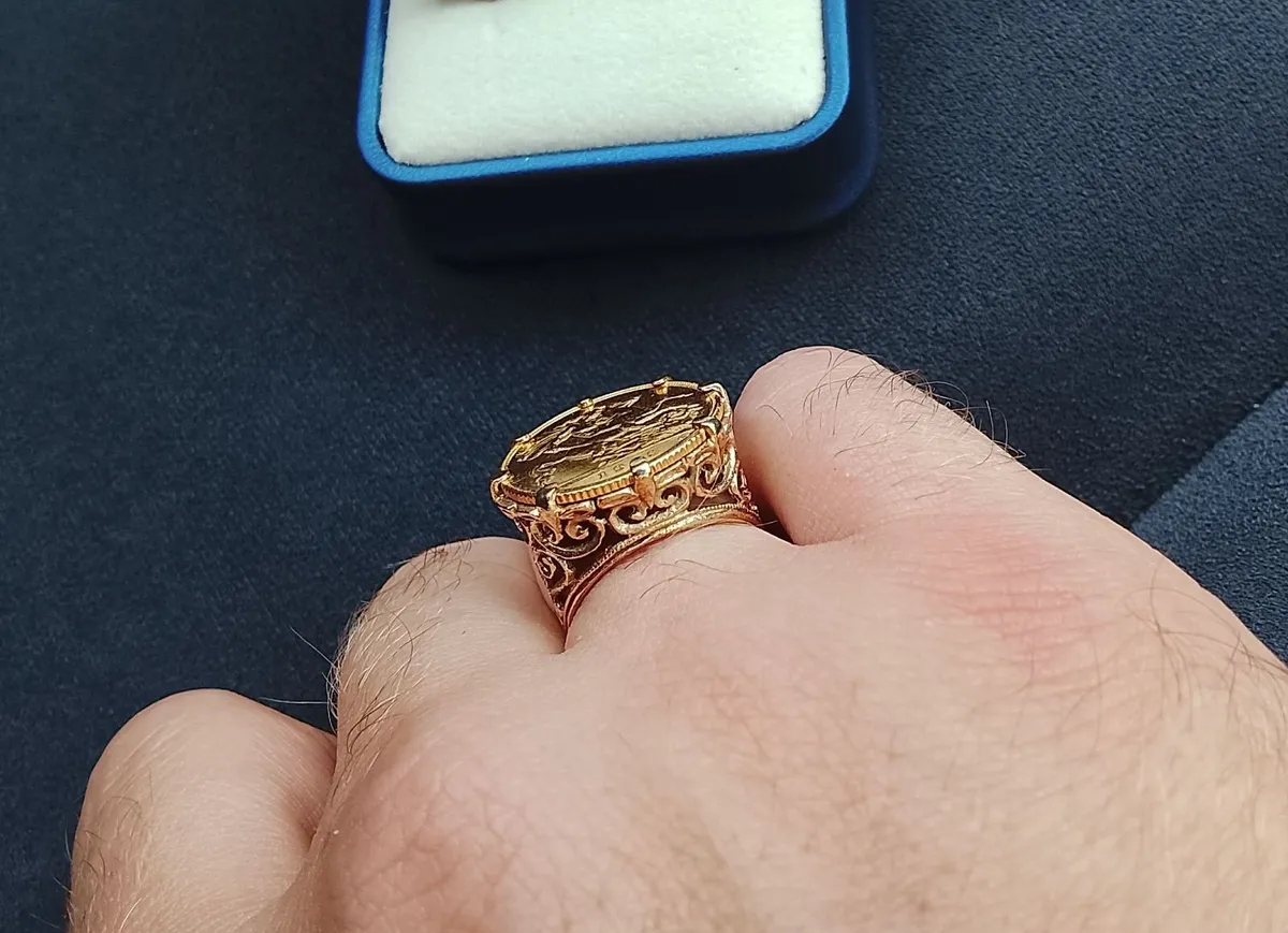 Unique 🪙GOLD SOVEREIGN RING🪙 - Image 3