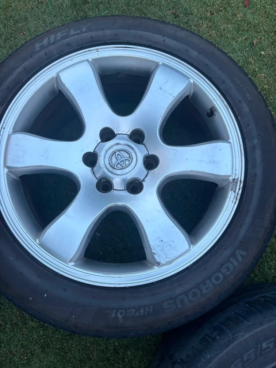 20 inch landcruiser original alloys - Image 2