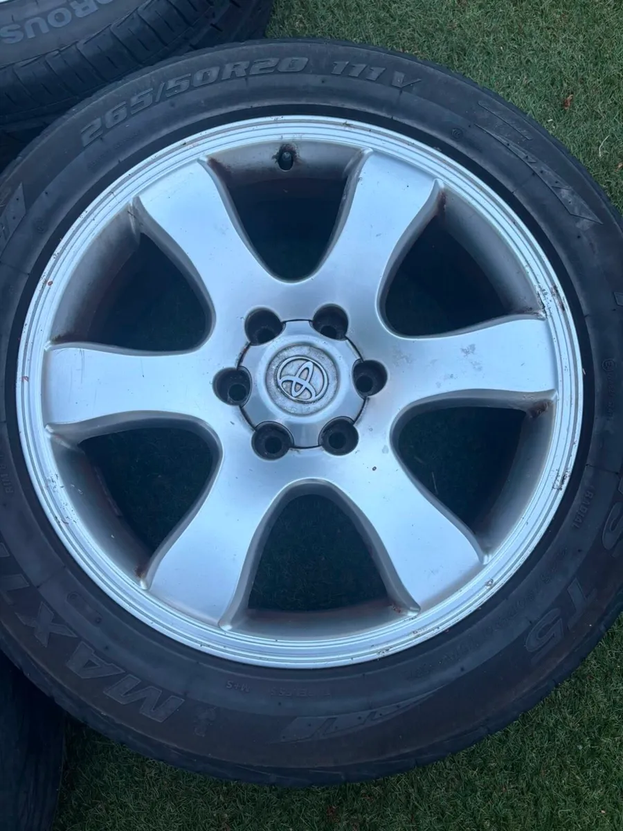 20 inch landcruiser original alloys - Image 3