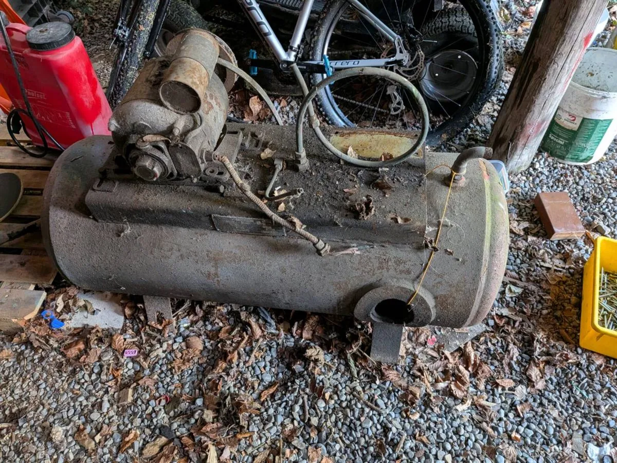 Air compressor - Image 1