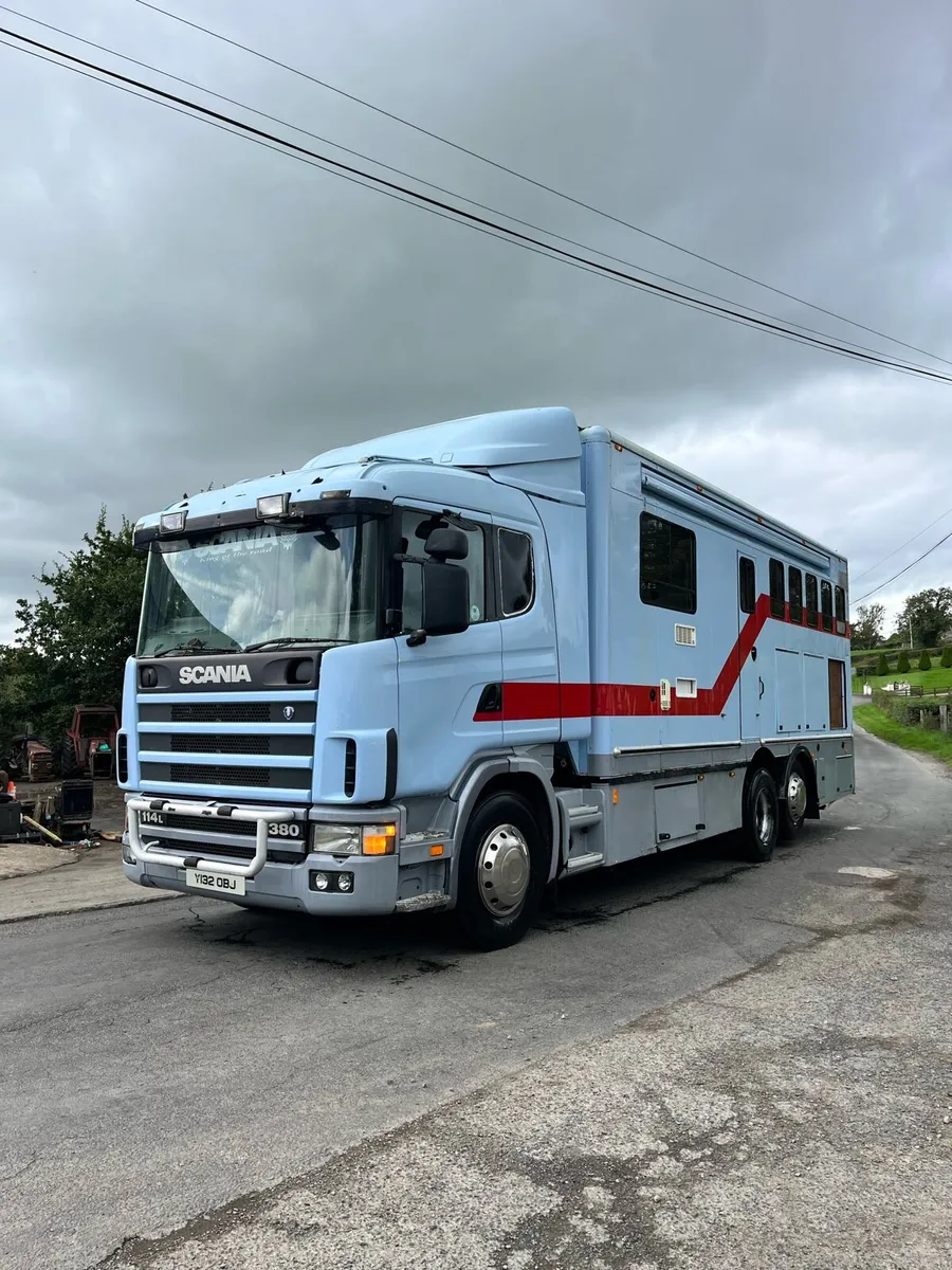 Scania 114 Horse lorry - Image 2