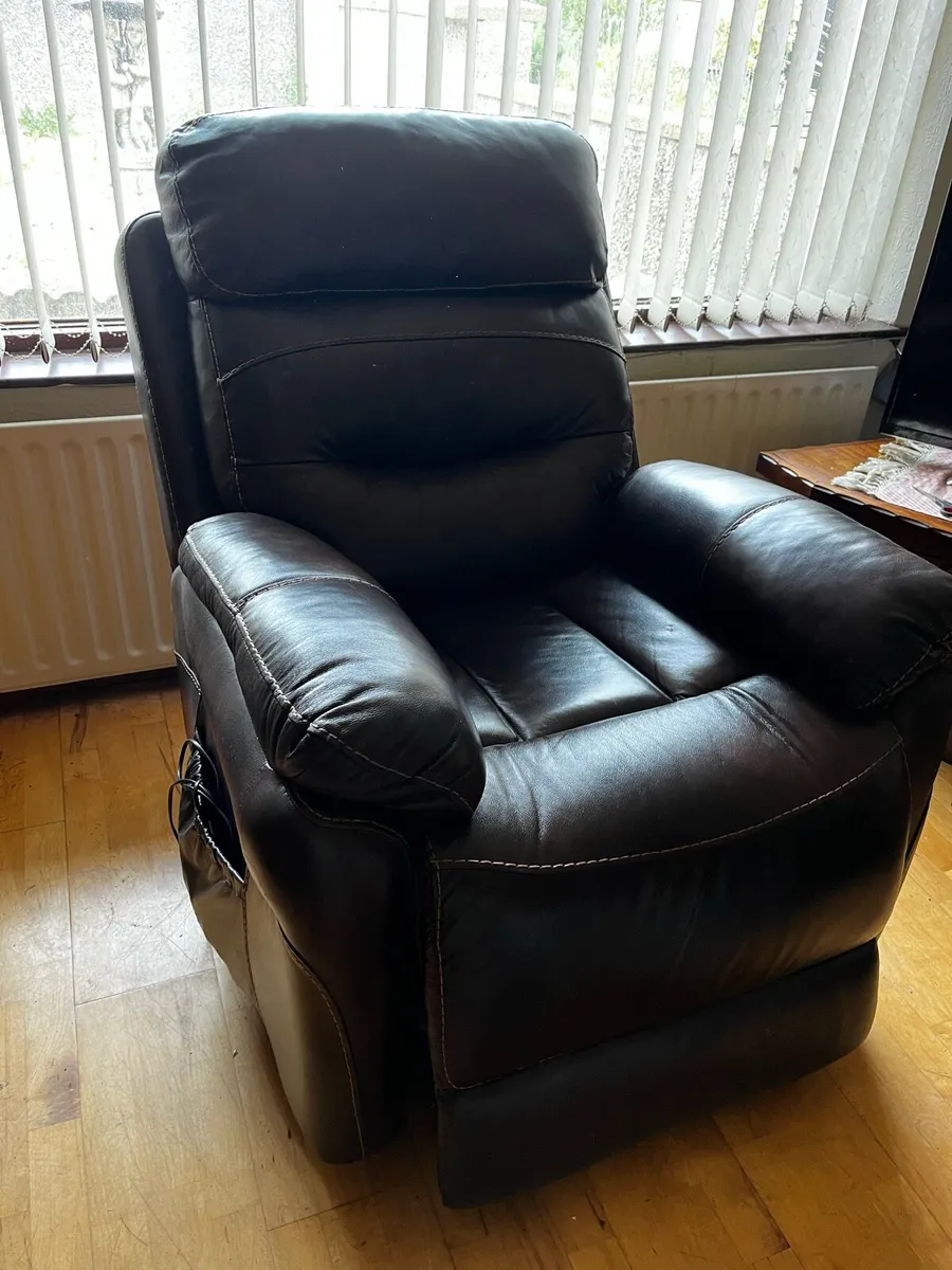 2 Riser Recliner Armchairs - Image 2