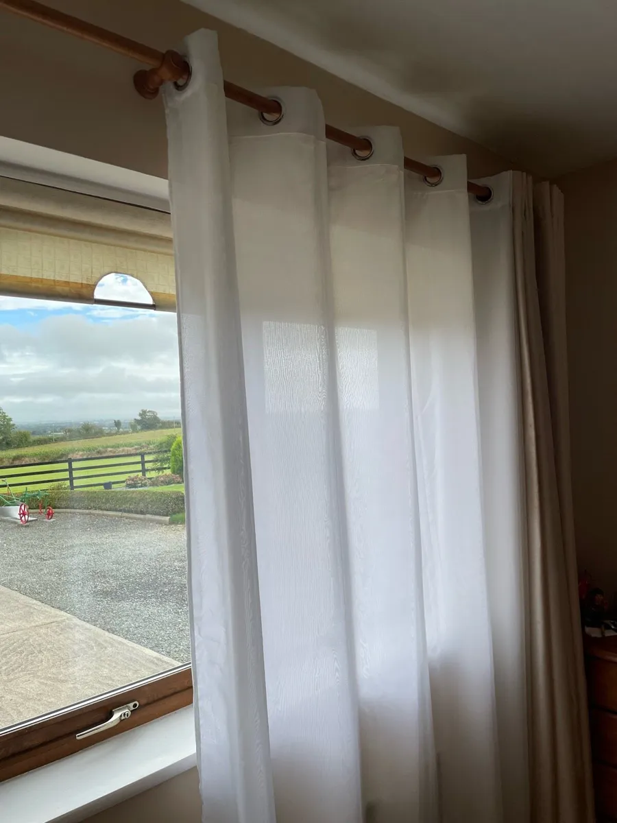 Pair white, voile, floor-length, lined curtains - Image 2