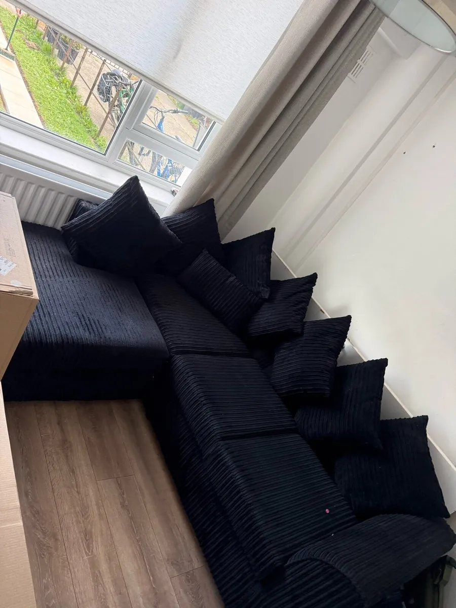 corner sofa - Image 1