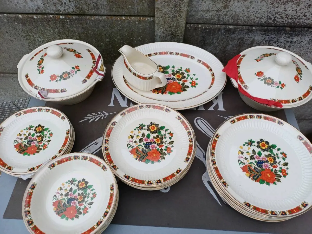 Vintage 28pc Carrigdhoun Pottery Ltd - Image 2