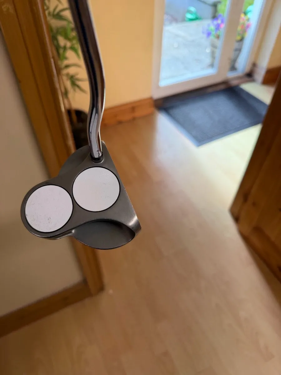 Odyssey mallet putter - Image 1