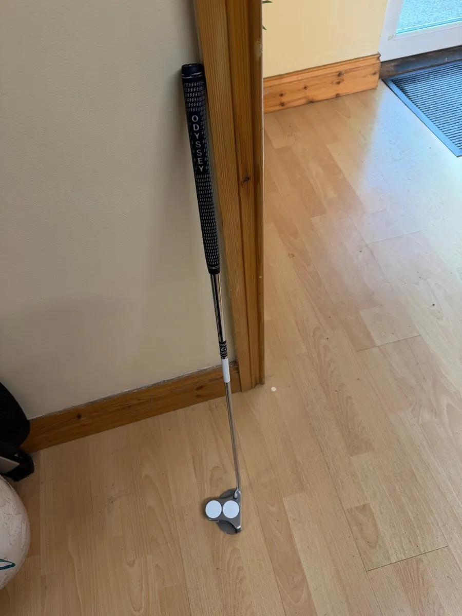 Odyssey mallet putter - Image 2