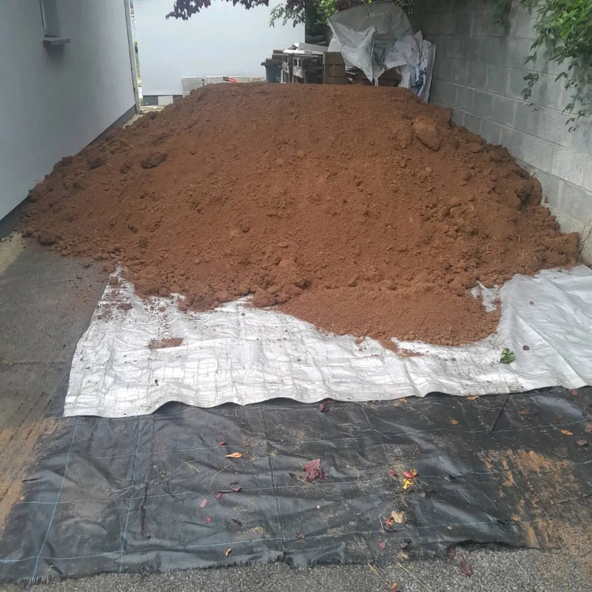 Topsoil for sale - Image 1