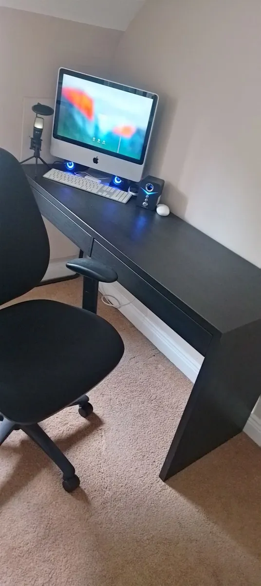 Office desk - Image 2