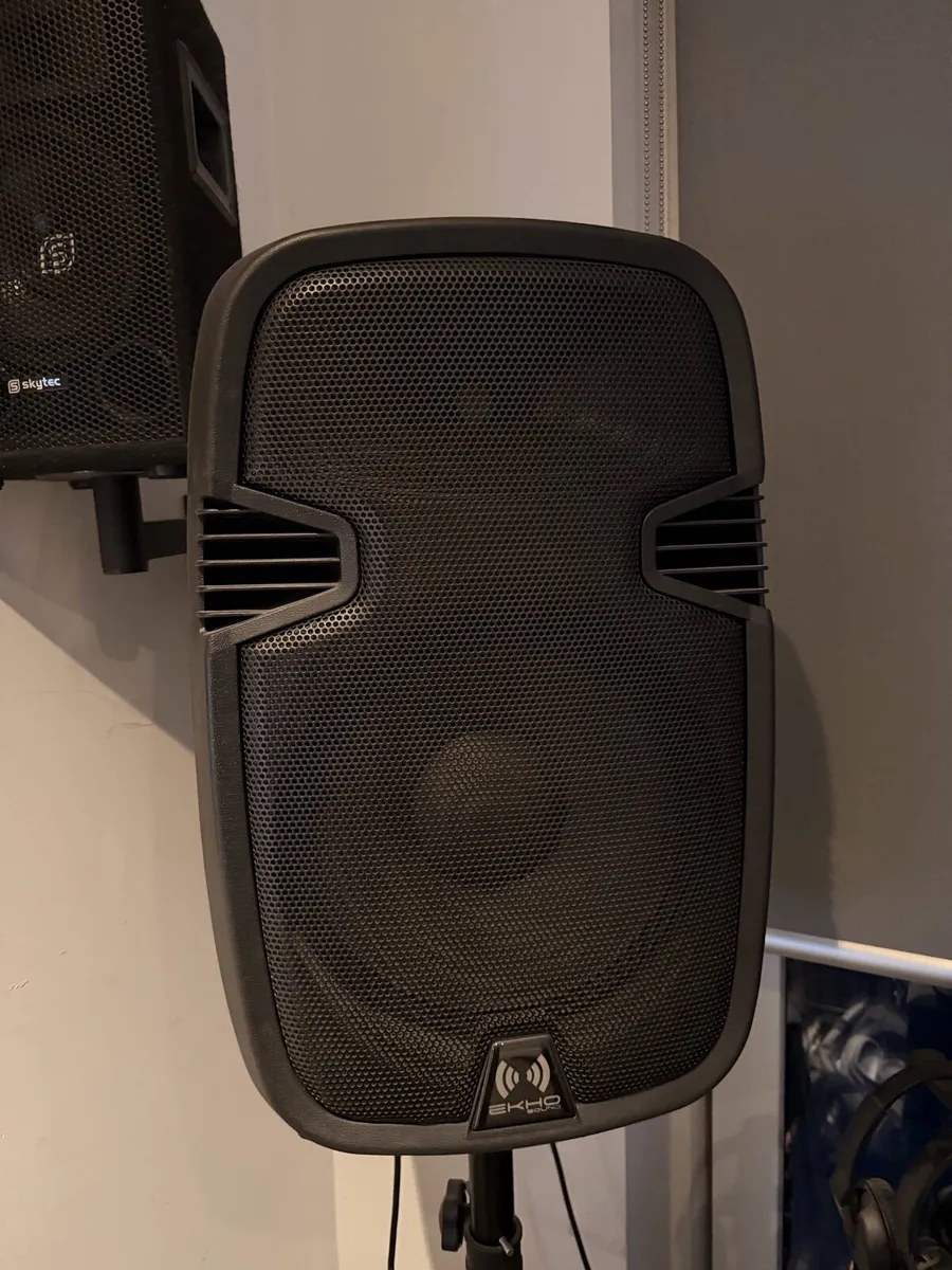 EKHO Sound RS12a Active PA Speaker + Stand - Image 1