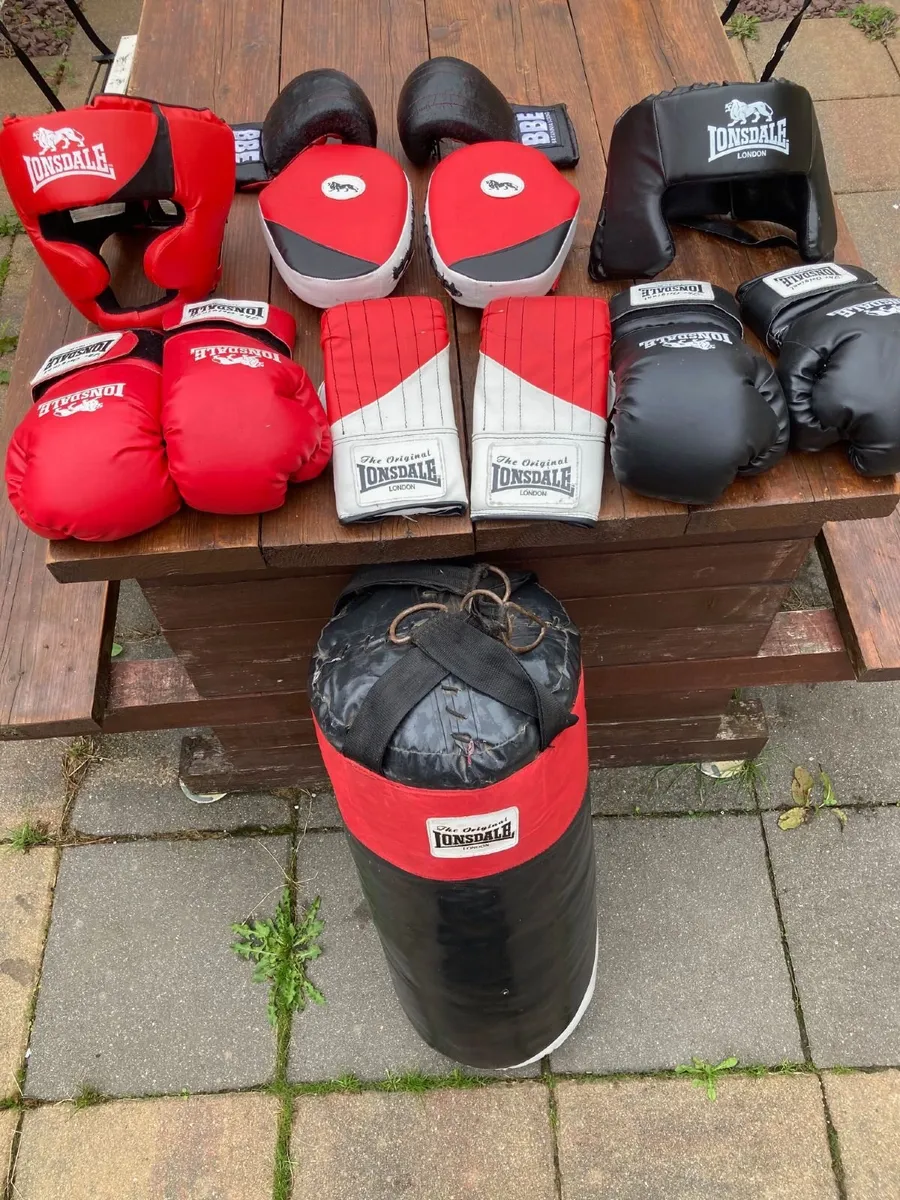 Boxing Set Bargain only 50 EURO or NBO - Image 1