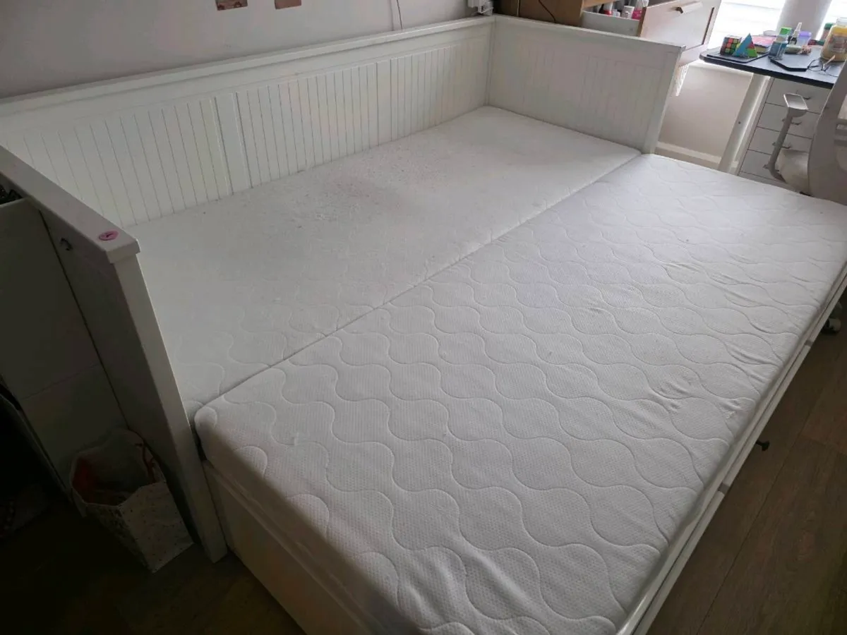 bedframe - Image 2