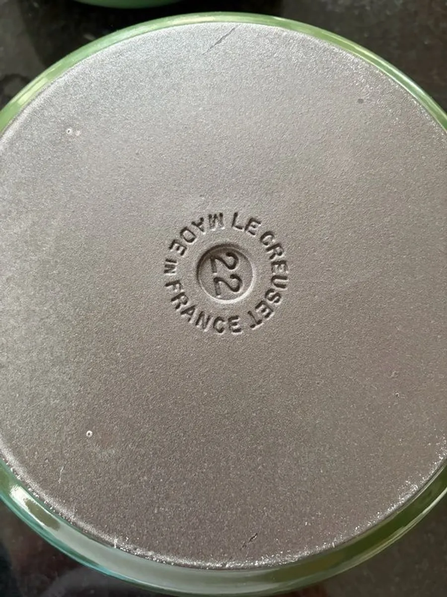 Le Creuset Pots - Image 3