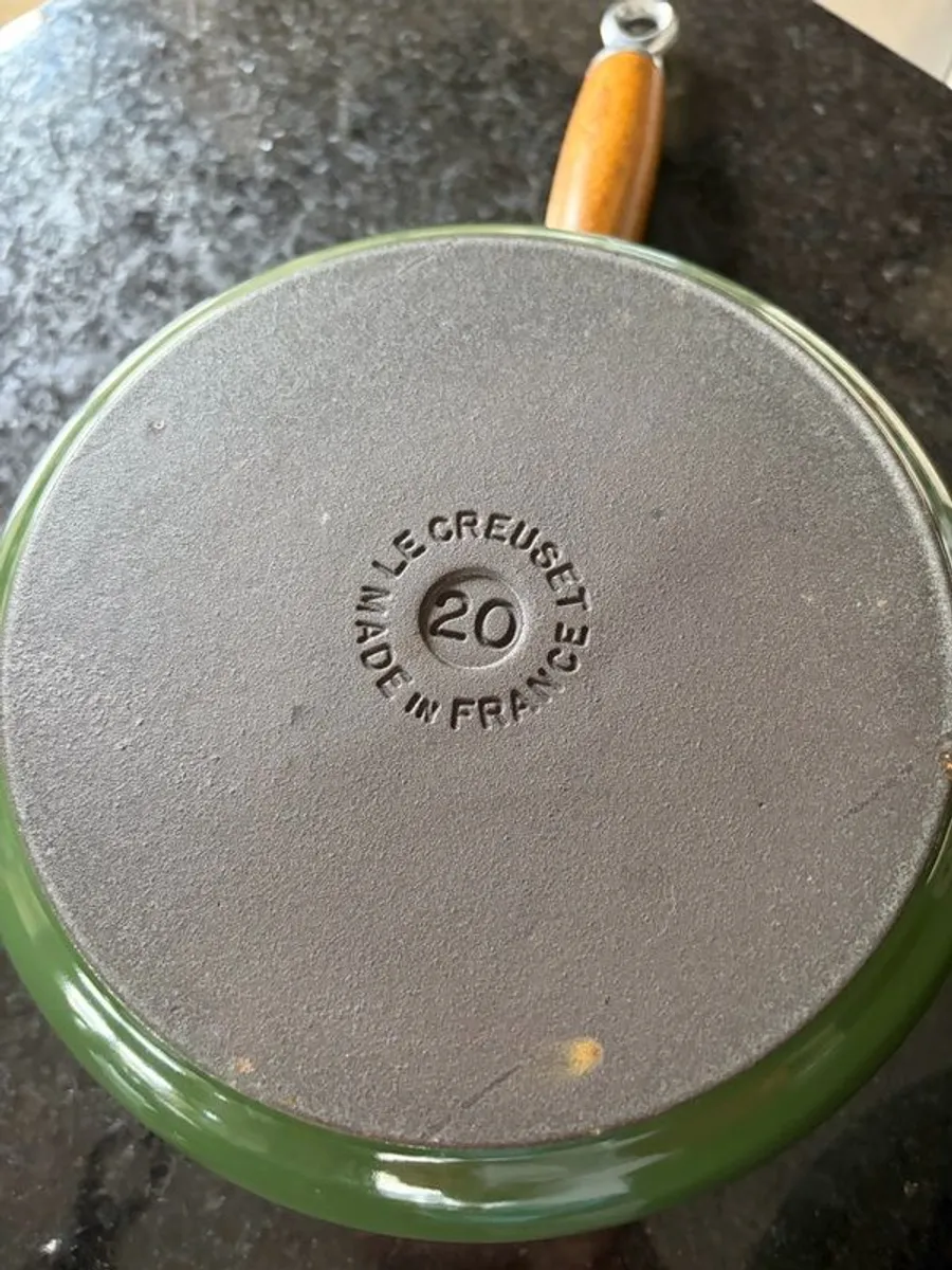 Le Creuset Pots - Image 4