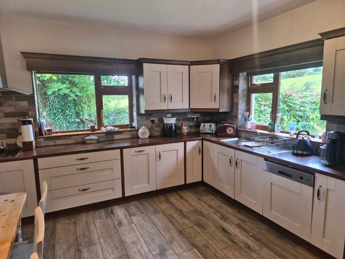 Kitchen - Image 2