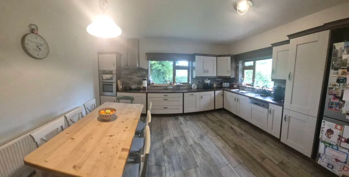 Kitchen - Image 4