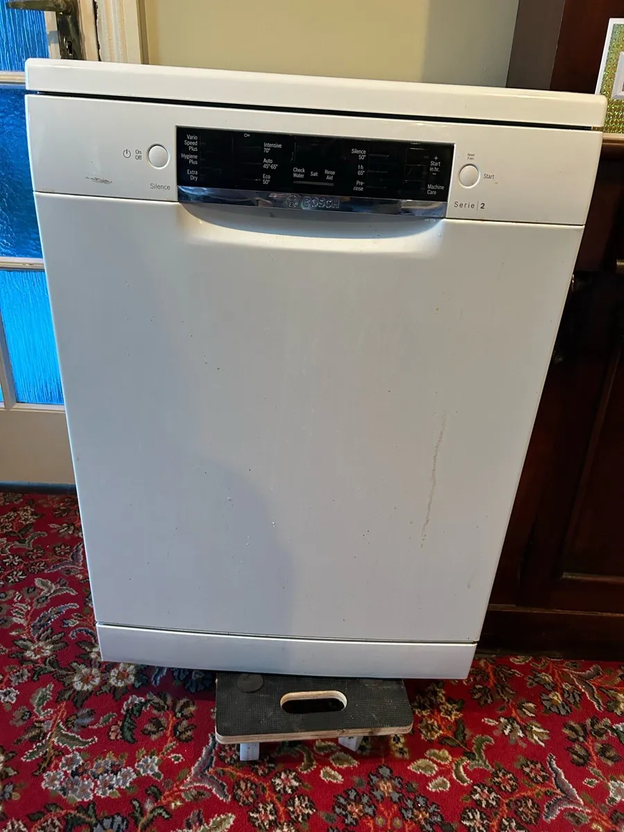 Bosch Dishwasher - Image 1