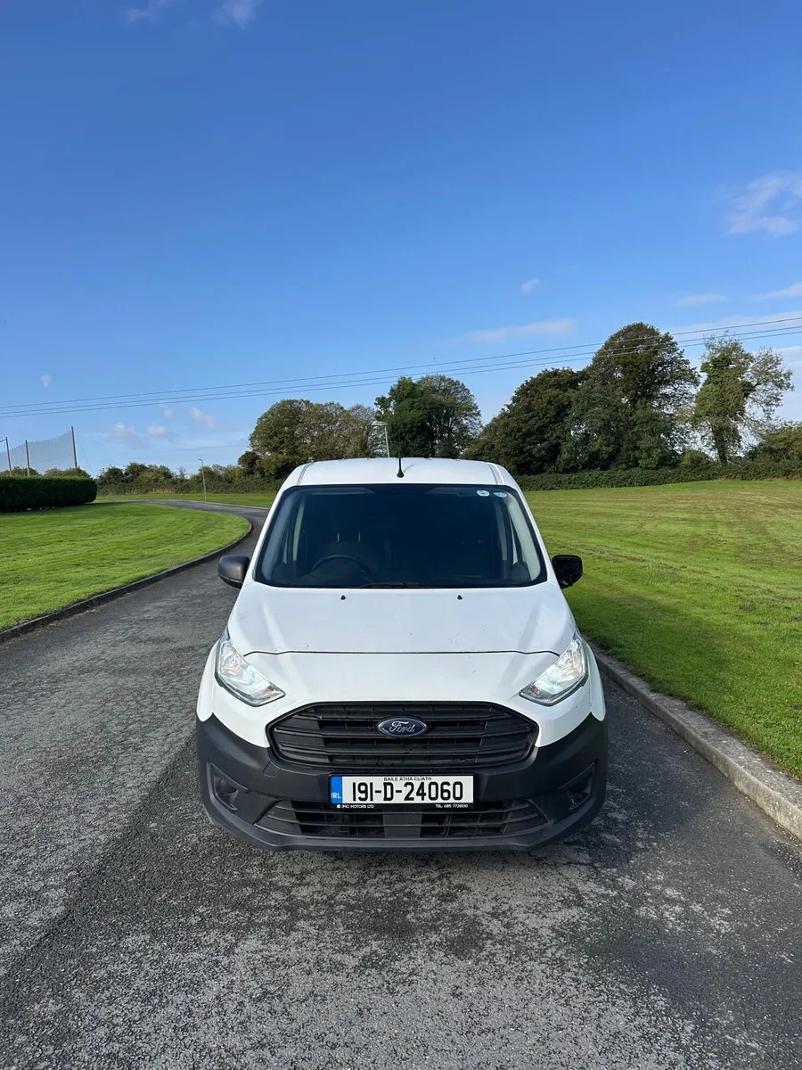 Ford Transit 2019 LWB Cvrt2/27 - Image 4