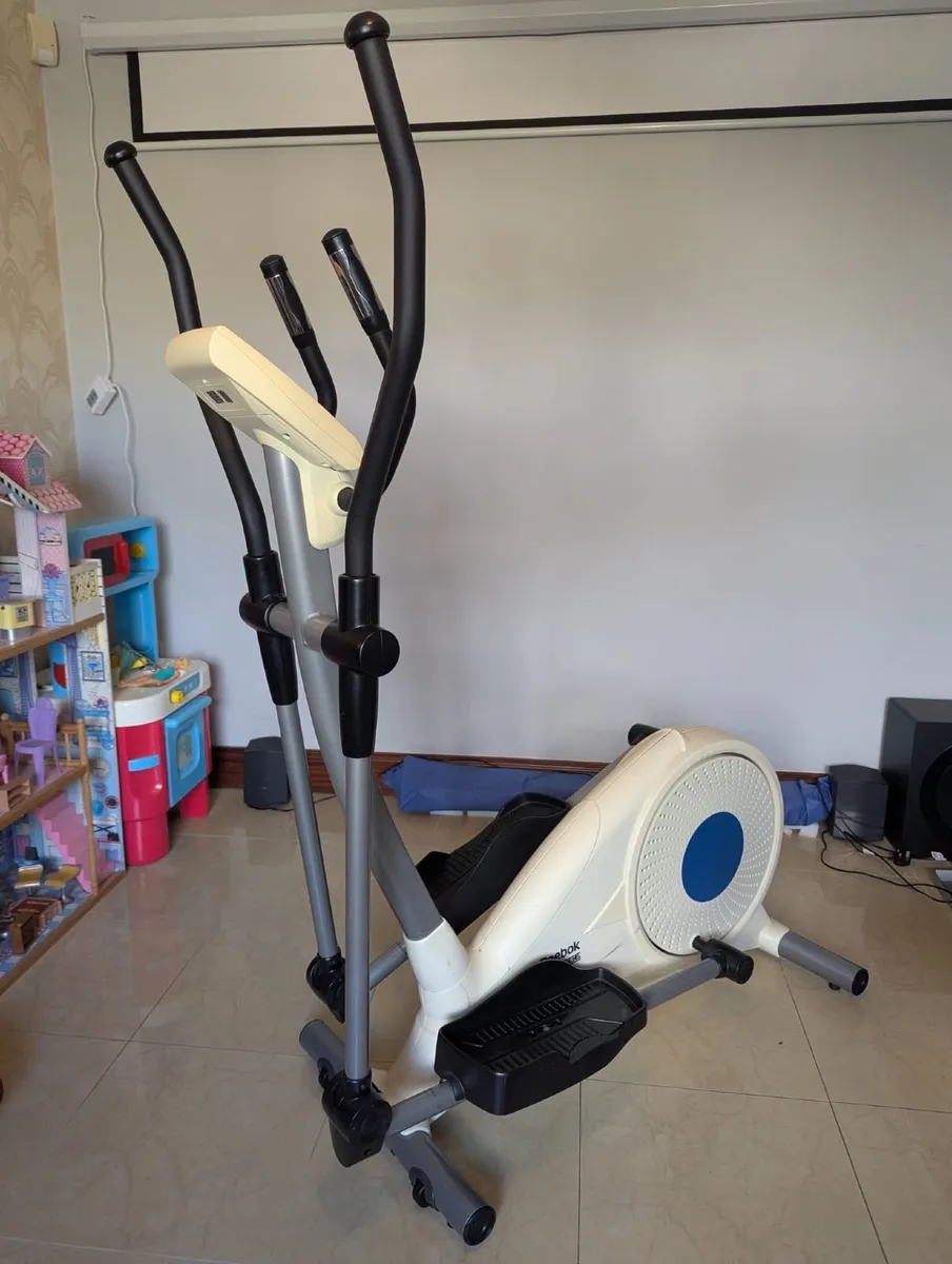 Reebok Cross Trainer - Image 3