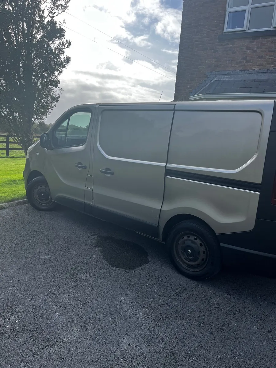 Opel Vivaro 2015 - Image 4