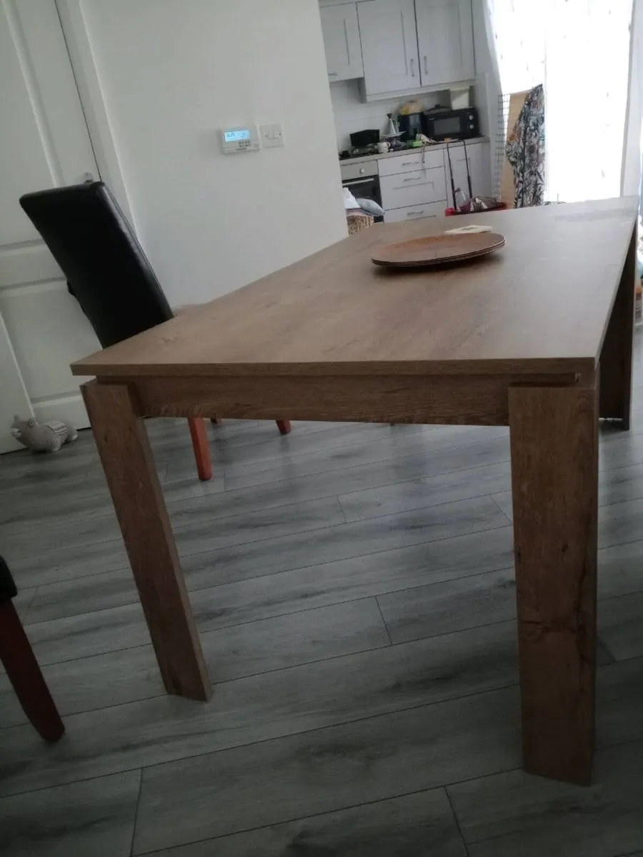 Harvey Norman 6 seater dinning table brand New - Image 3