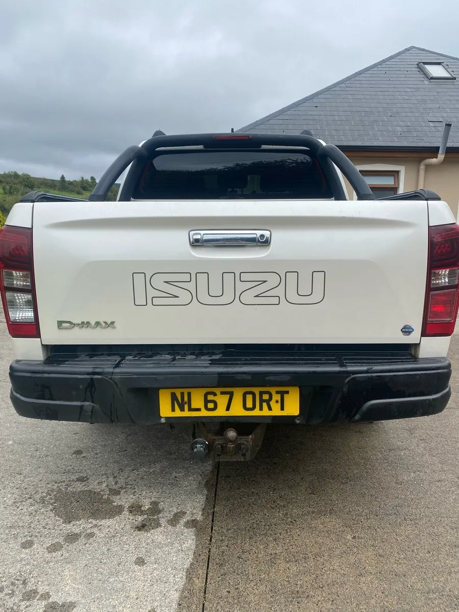 2017 ISUZU D-MAX BLADE 1.9L — FOR SALE - Image 3