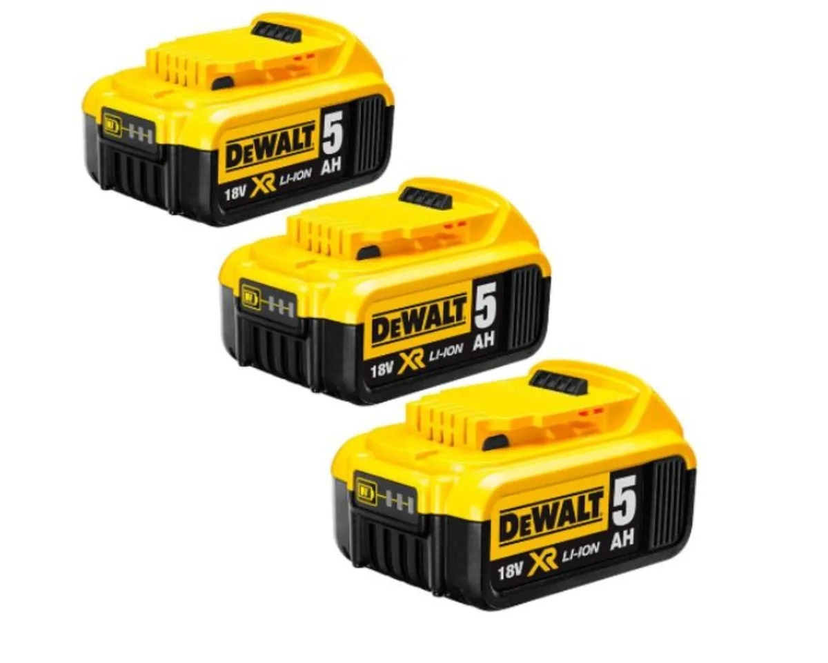 DeWalt DCB184 18v 5Ah XR Li-Ion Battery Pack of 3