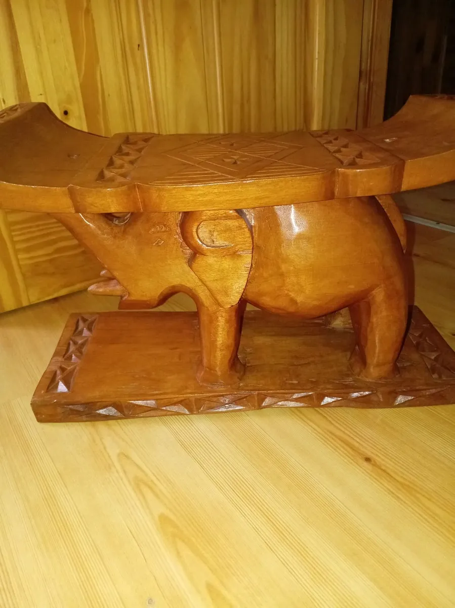 Elephant stool - Image 1