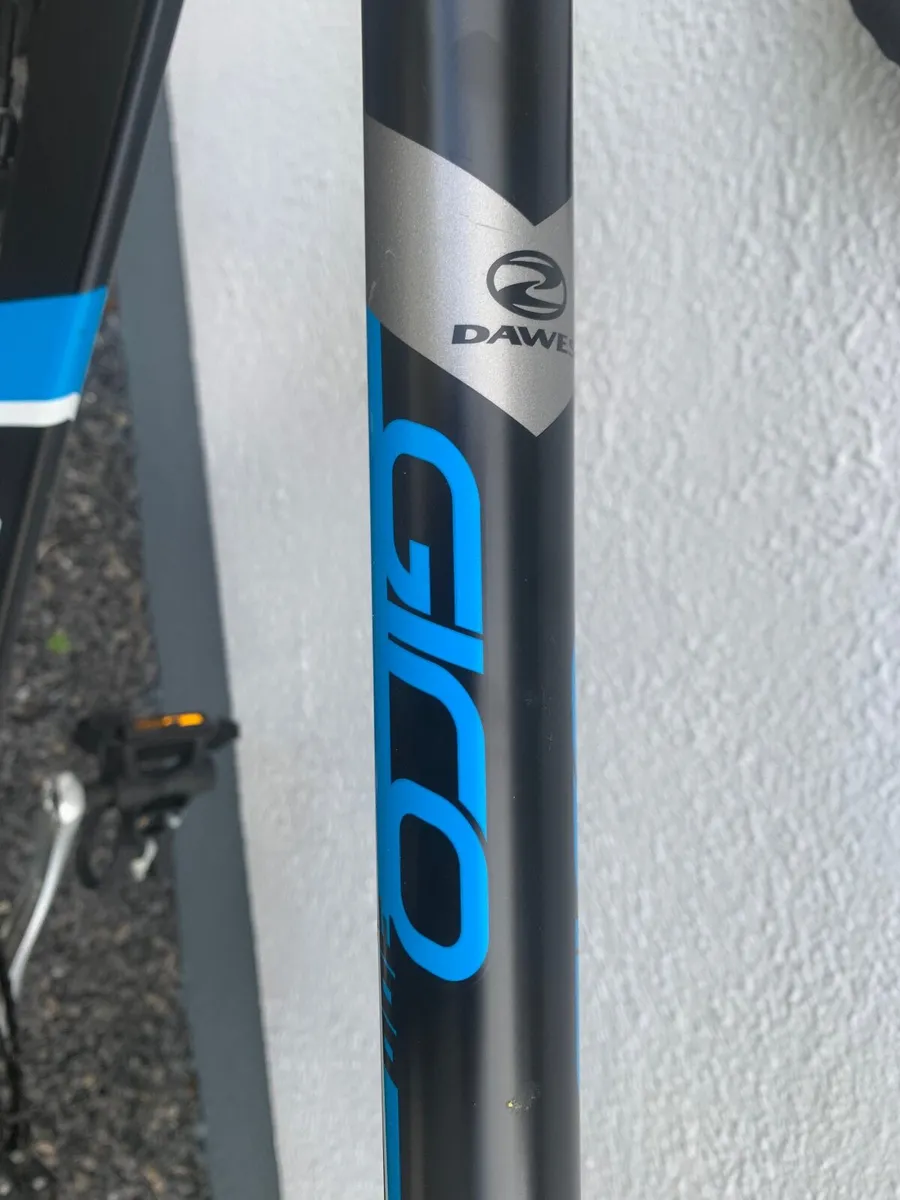 Road bike - Image 1