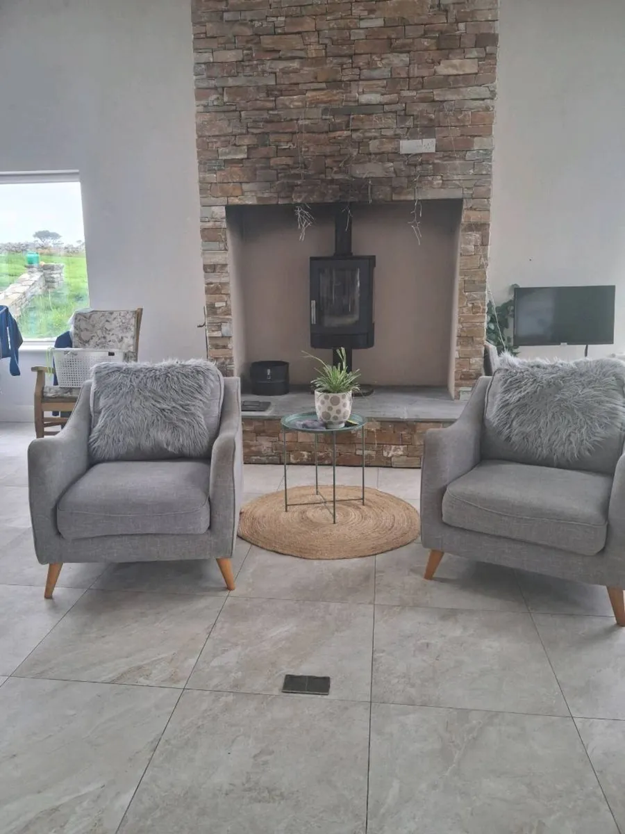 Armchairs - Image 1