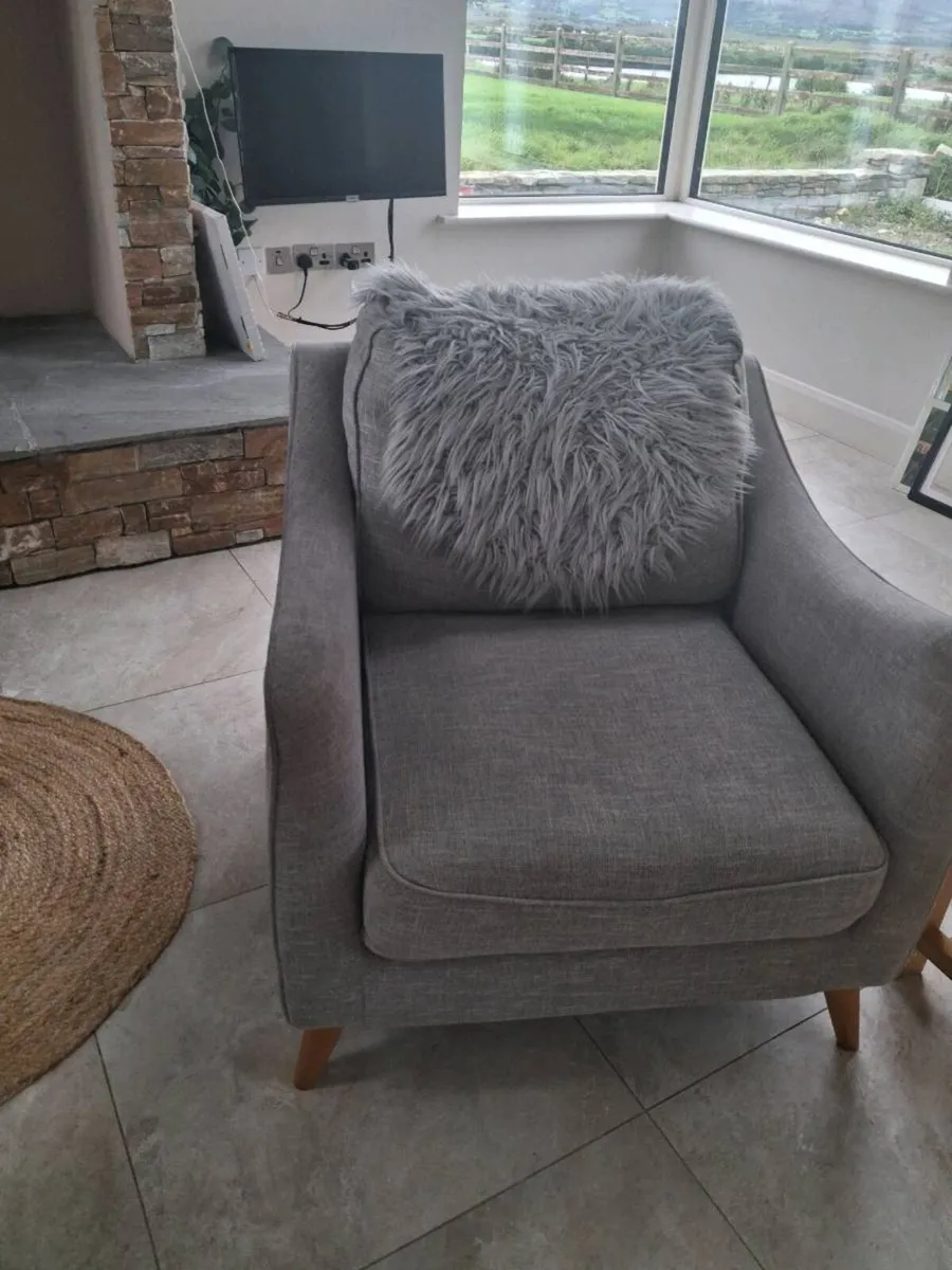 Armchairs - Image 2