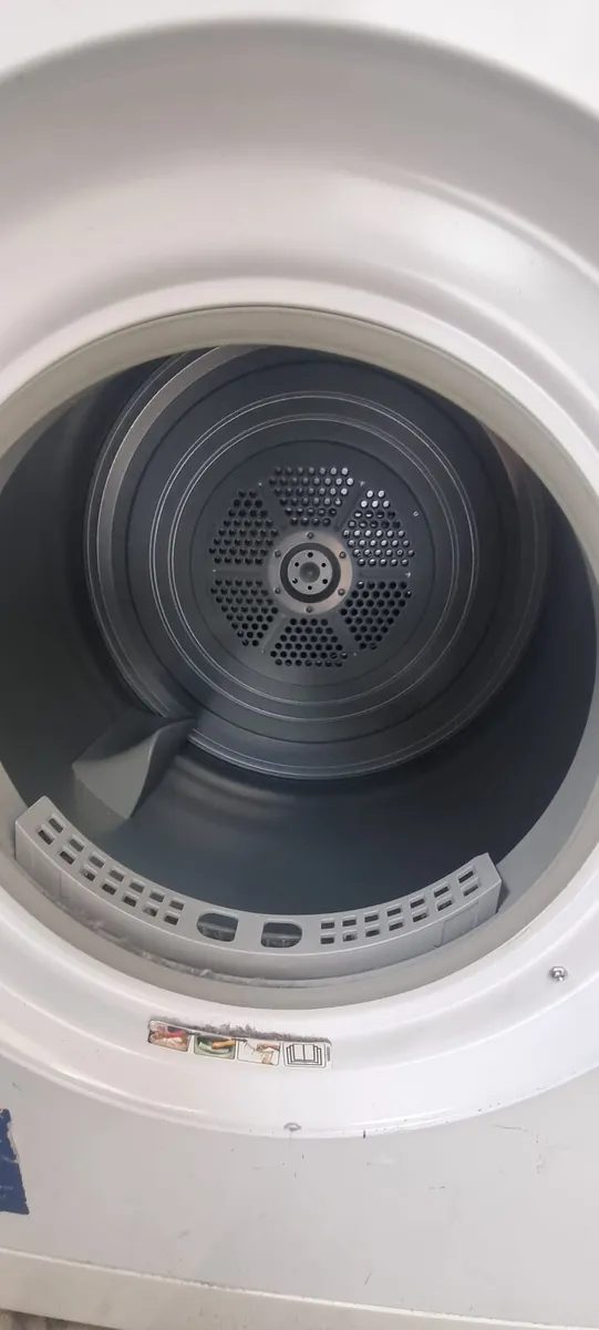 Indesit Vented Dryer - Image 2