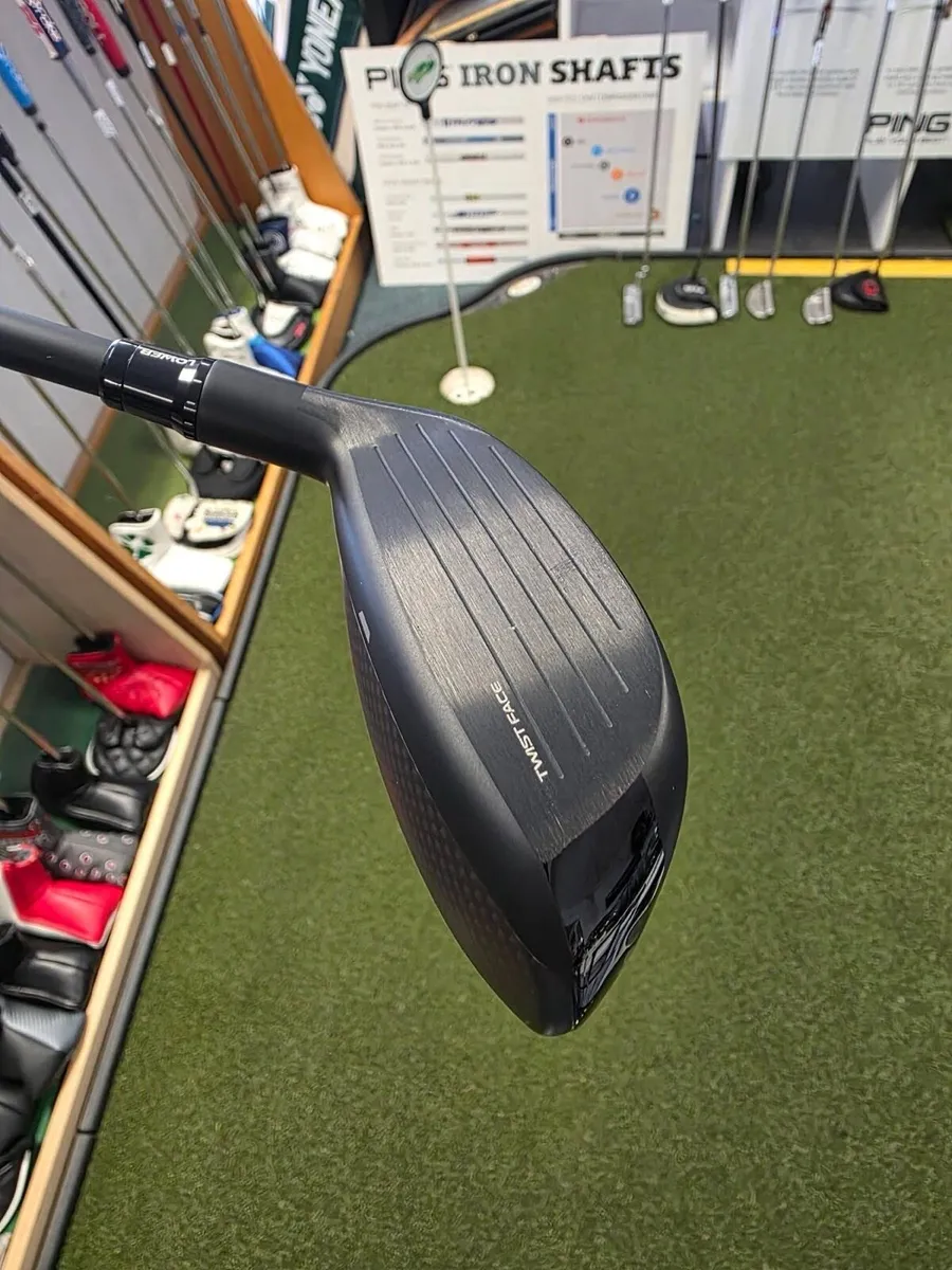 As New Taylormade Qi4D Hybrid - Image 3