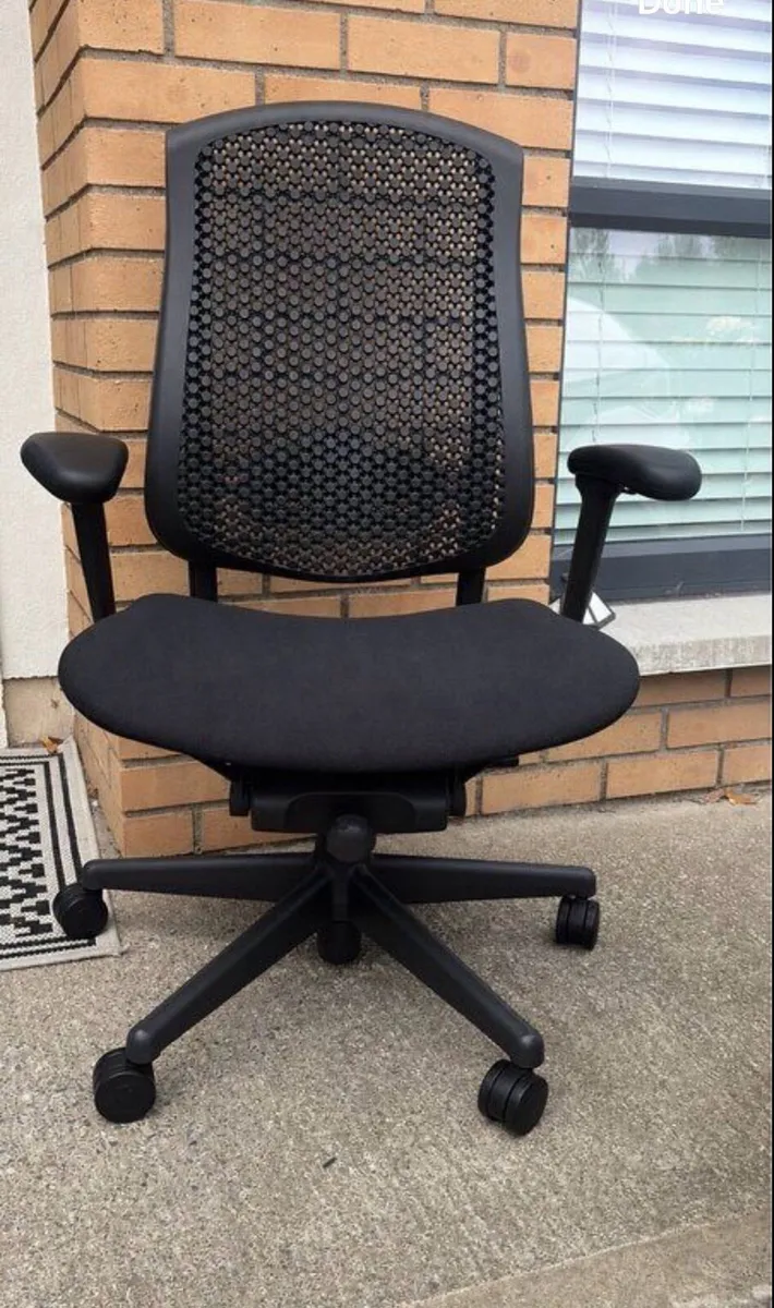Herman Miller office chair fully loadet-perfect - Image 1
