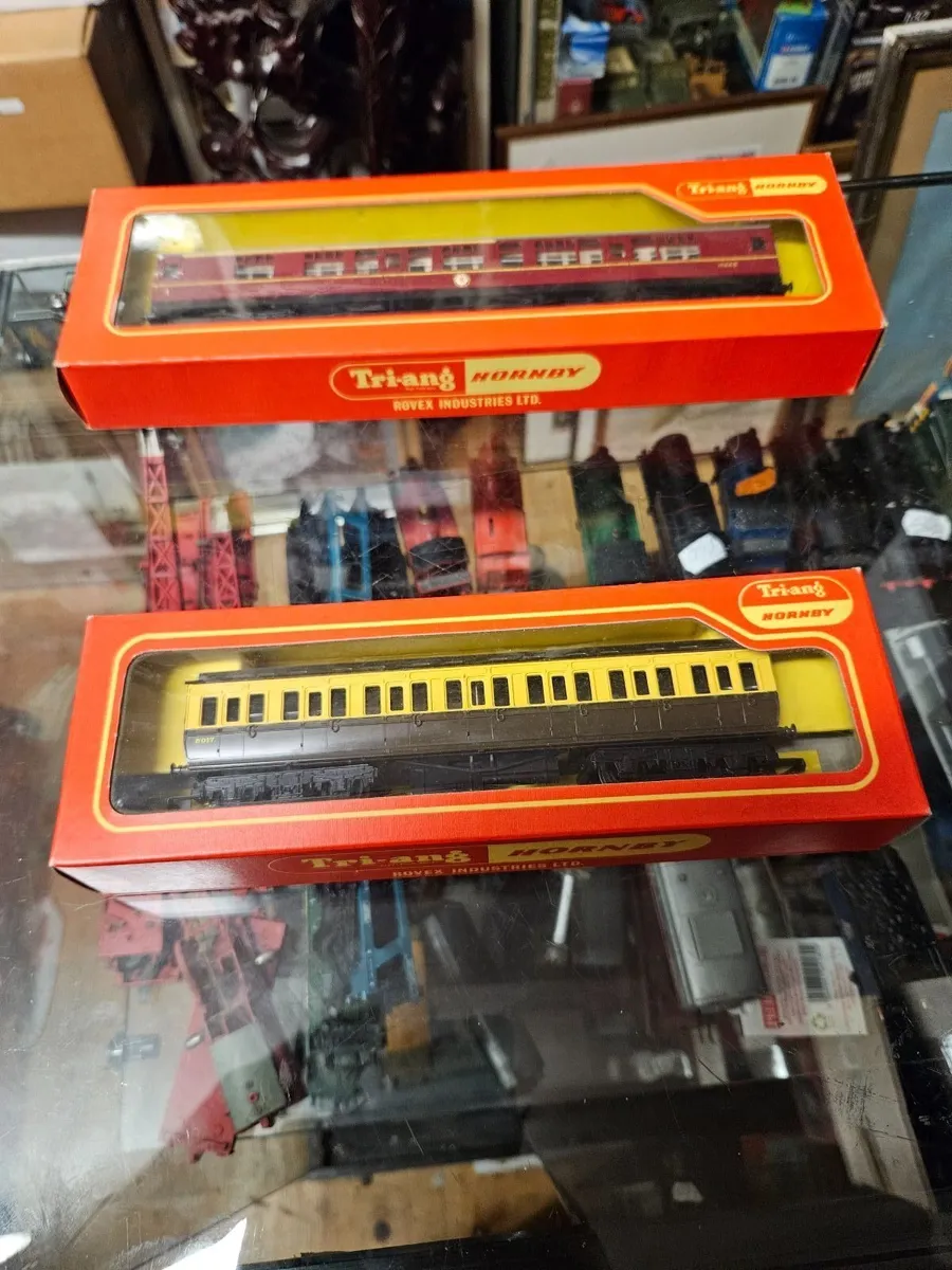 Hornby OO Gauge Carraige