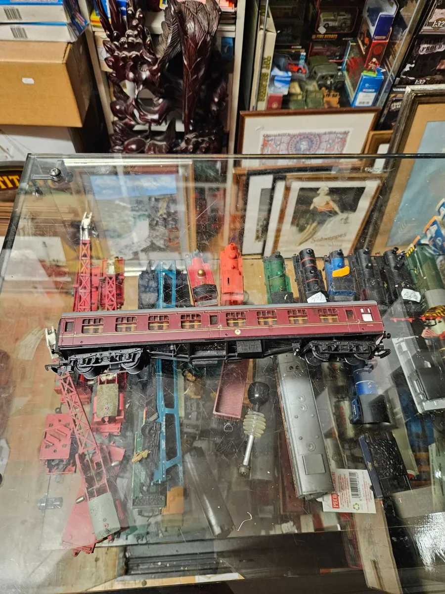 Hornby OO Gauge Carraige