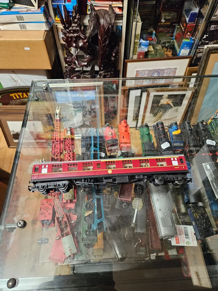 Hornby OO Gauge Carraige